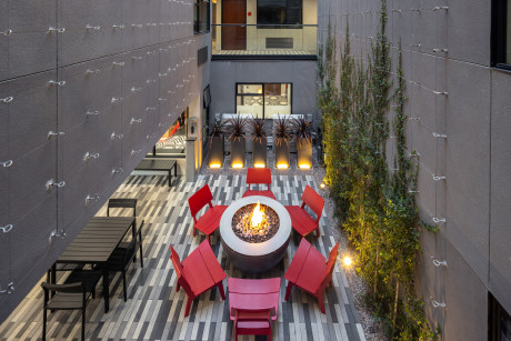 Infinity Hotel San Francisco - Aeriel View Of Sitting by the Fireplace